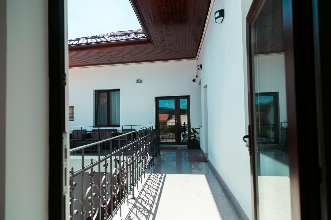 Elegant House Hotel Făgăraş Eksteriør billede